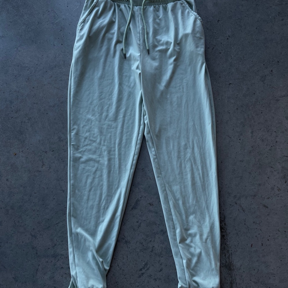 Joggers - Picture 3 of 3